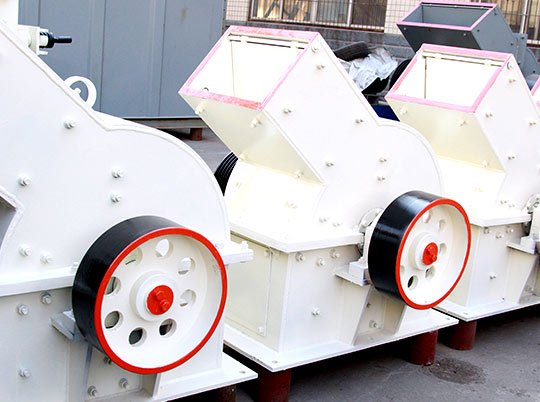 改進(jìn)錘式破碎機(jī)錘頭結(jié)構(gòu)，為客戶量身設(shè)計高產(chǎn)低耗設(shè)備（下）