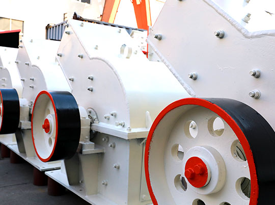 改進(jìn)錘式破碎機(jī)錘頭結(jié)構(gòu)，為客戶量身設(shè)計高產(chǎn)低耗設(shè)備（上）